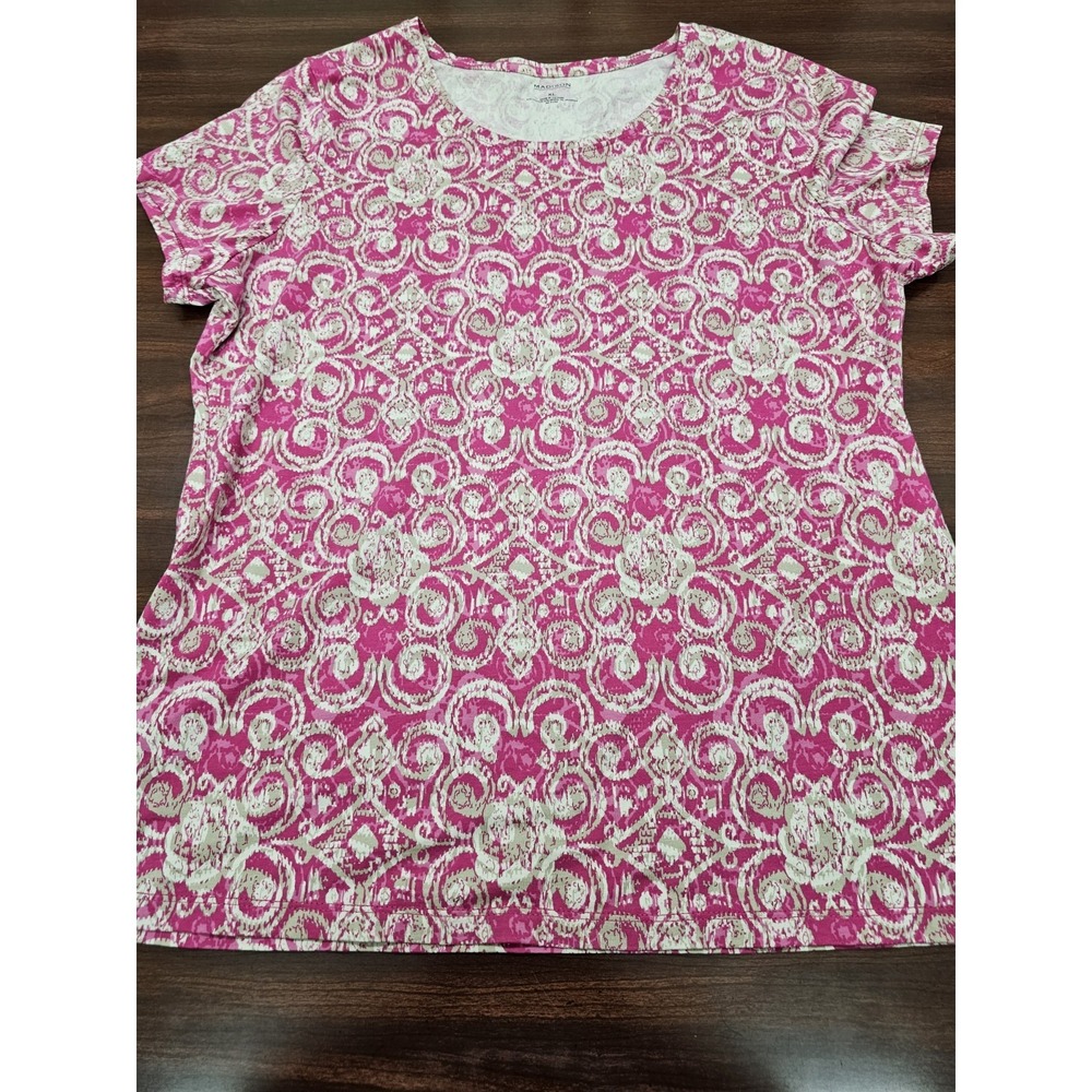 Madison XL Pink White Medallion Scroll Print Tunic Top Short Sleeve Stretch